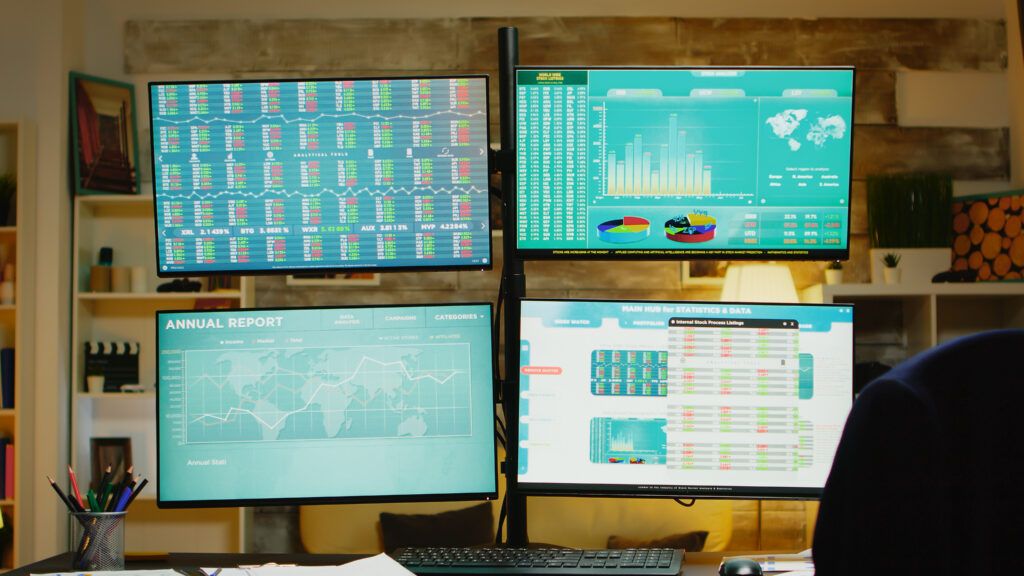 SiteIQ facility management platform dashboard showing live work orders, compliance tracking, and energy monitoring for Perth commercial properties.